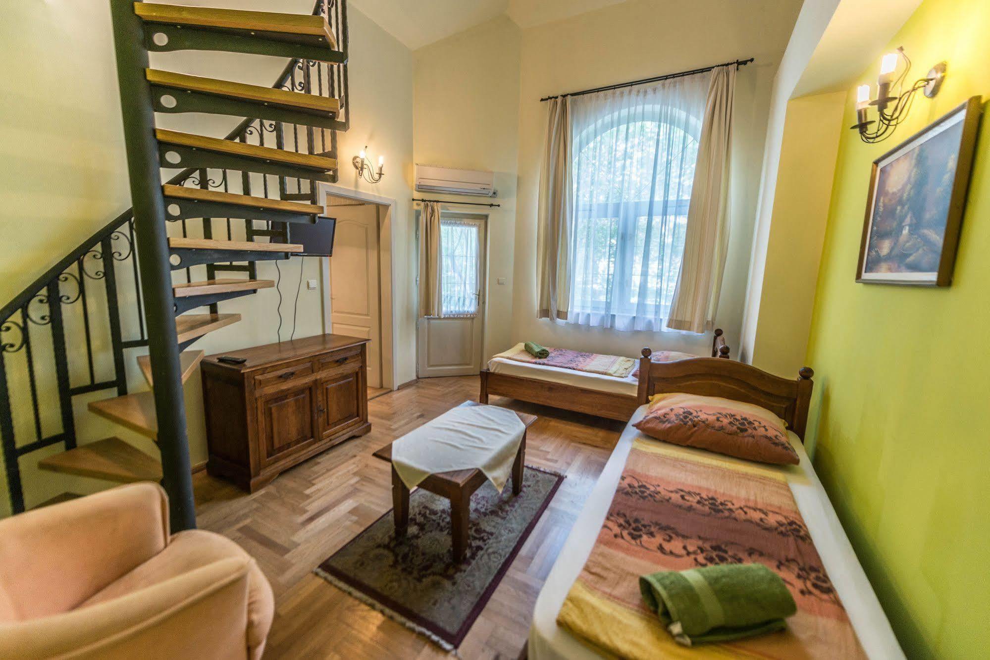 Apartment House Pater Шиофок Экстерьер фото